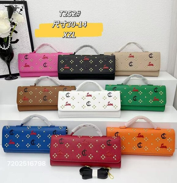 Elegant Small Handbag Collection