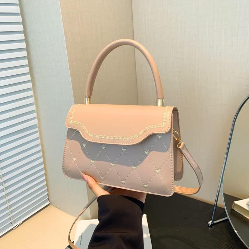 High quality and fashionable women's bag pink