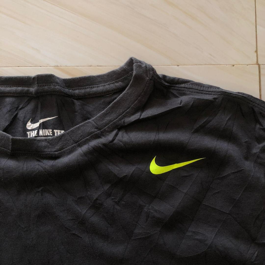 Nike tee