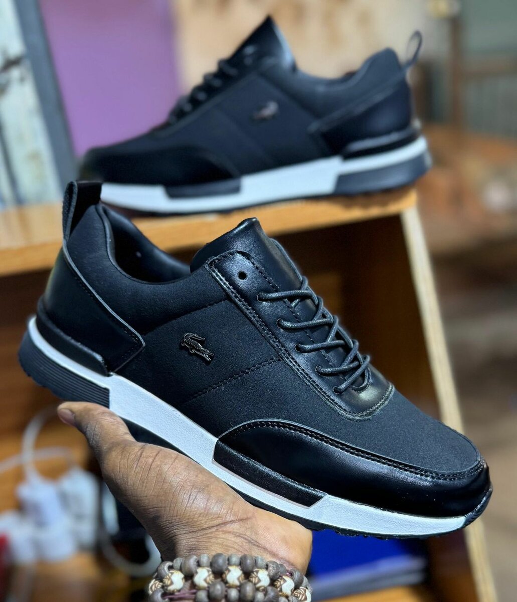 Chaussures Lacoste pour homme