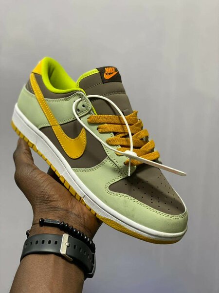 Chaussures Nike Dunk Low