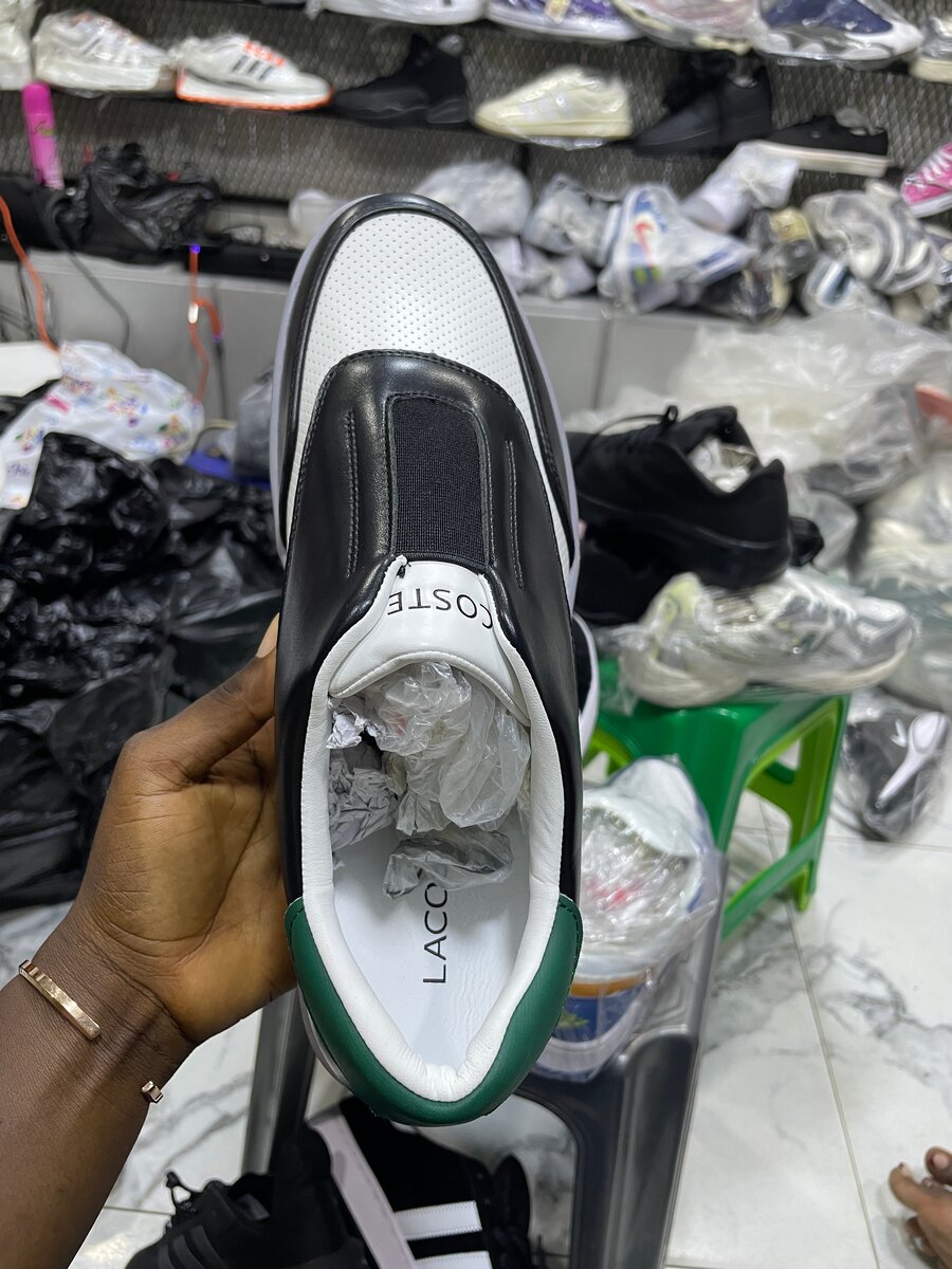 Chaussures Lacoste Homme