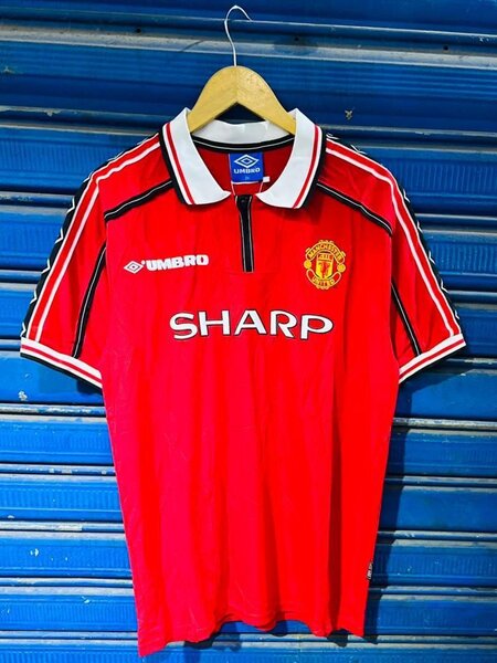 Maillots de football classiques