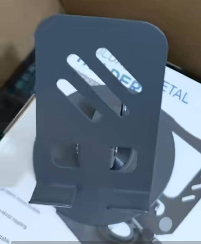 Port de téléphone pour table