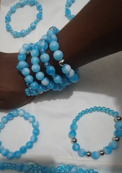 Bracelets en perles 4 à 1500f