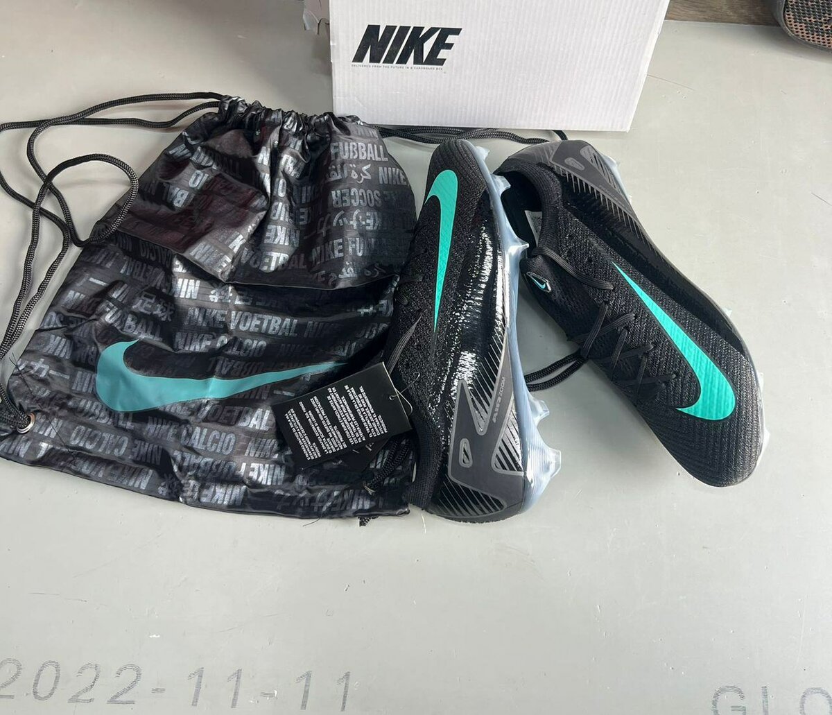 Chaussures de Foot Nike