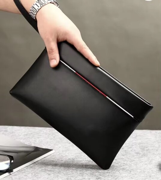 Pochette en cuir élégante