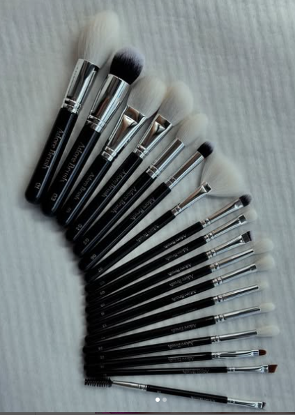 набор кисточек🖤 18 штук в наборе из натурального ворса