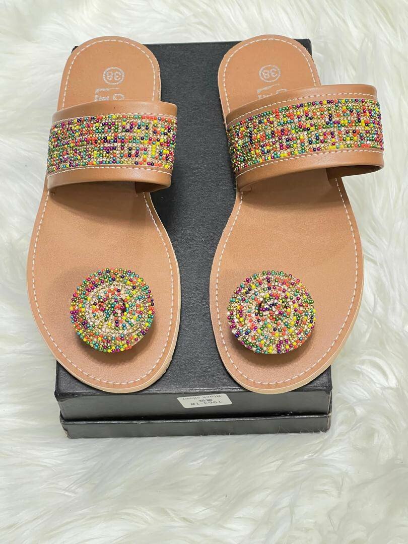 Sandales à perles élégantes