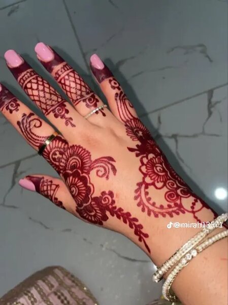 Designs de Mehndi Élégants