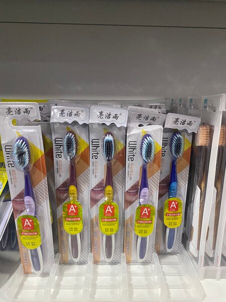 Brosse à dents White A+