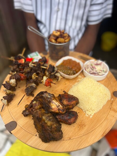 Assiette exotique de grillades