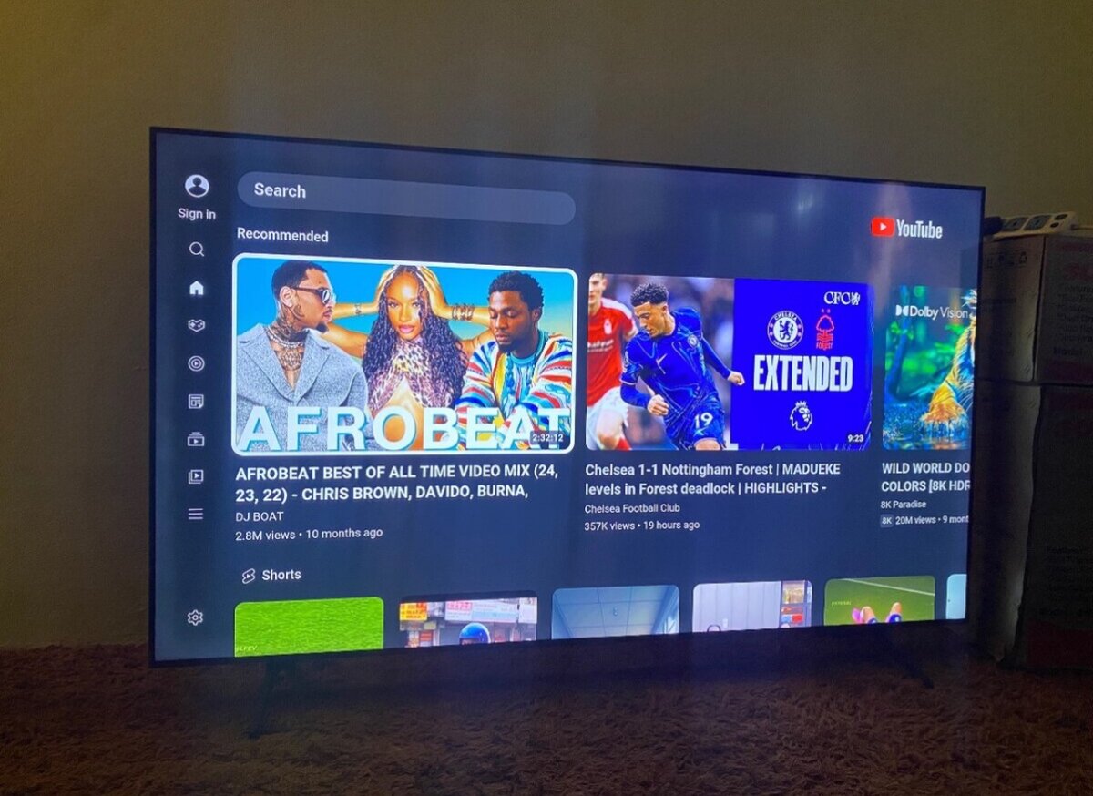 Samsung 65 inch smart TV