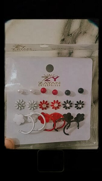 Earings