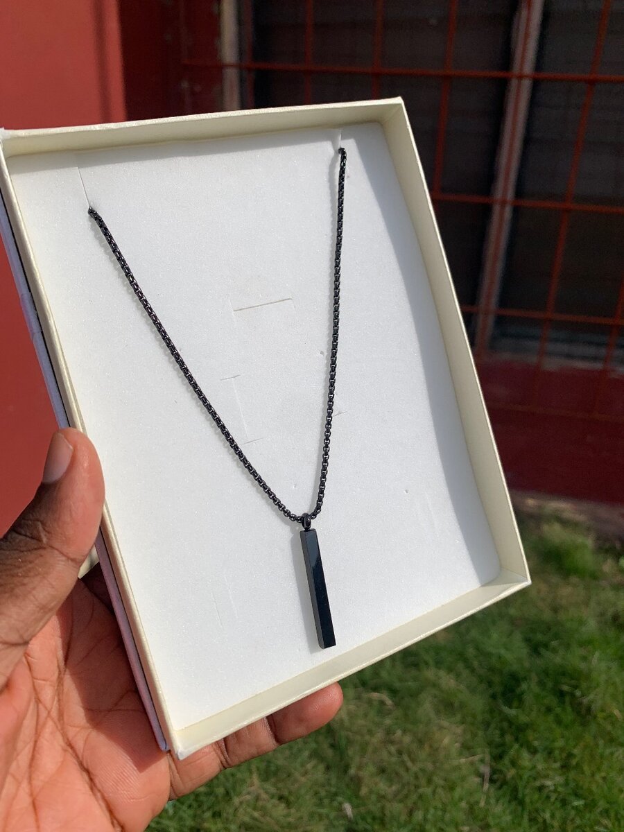 Mens Necklace (Black)
