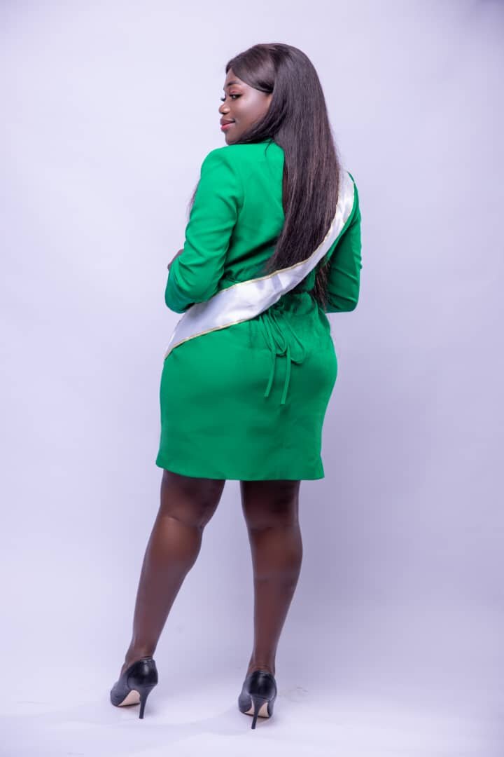 Robe élégante soirée fendue