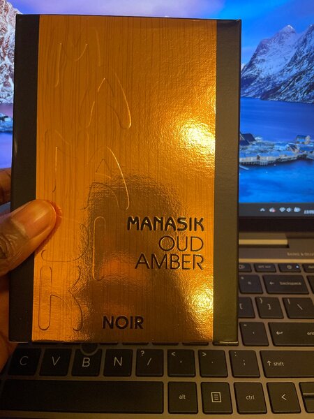 Parfum Manasik Oud Amber