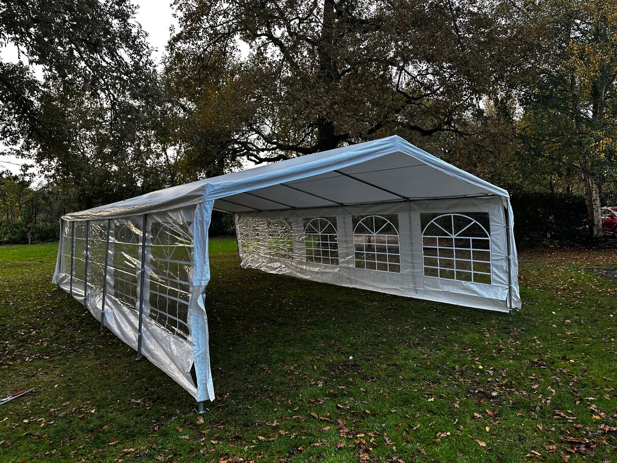 Tente de réception extérieure