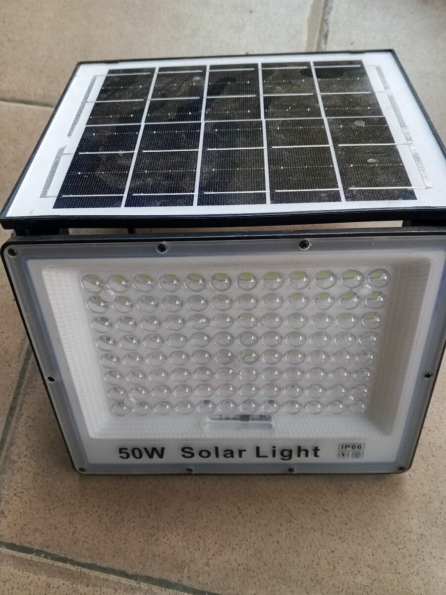 Lumière Solaire 50W Étanche Extérieur