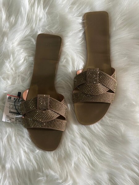 Sandales élégantes à strass