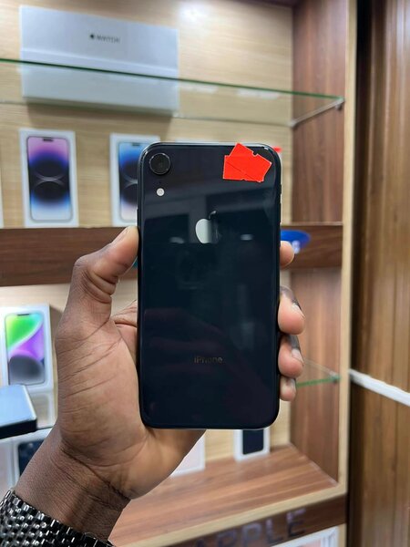 IPHONE XR 64G