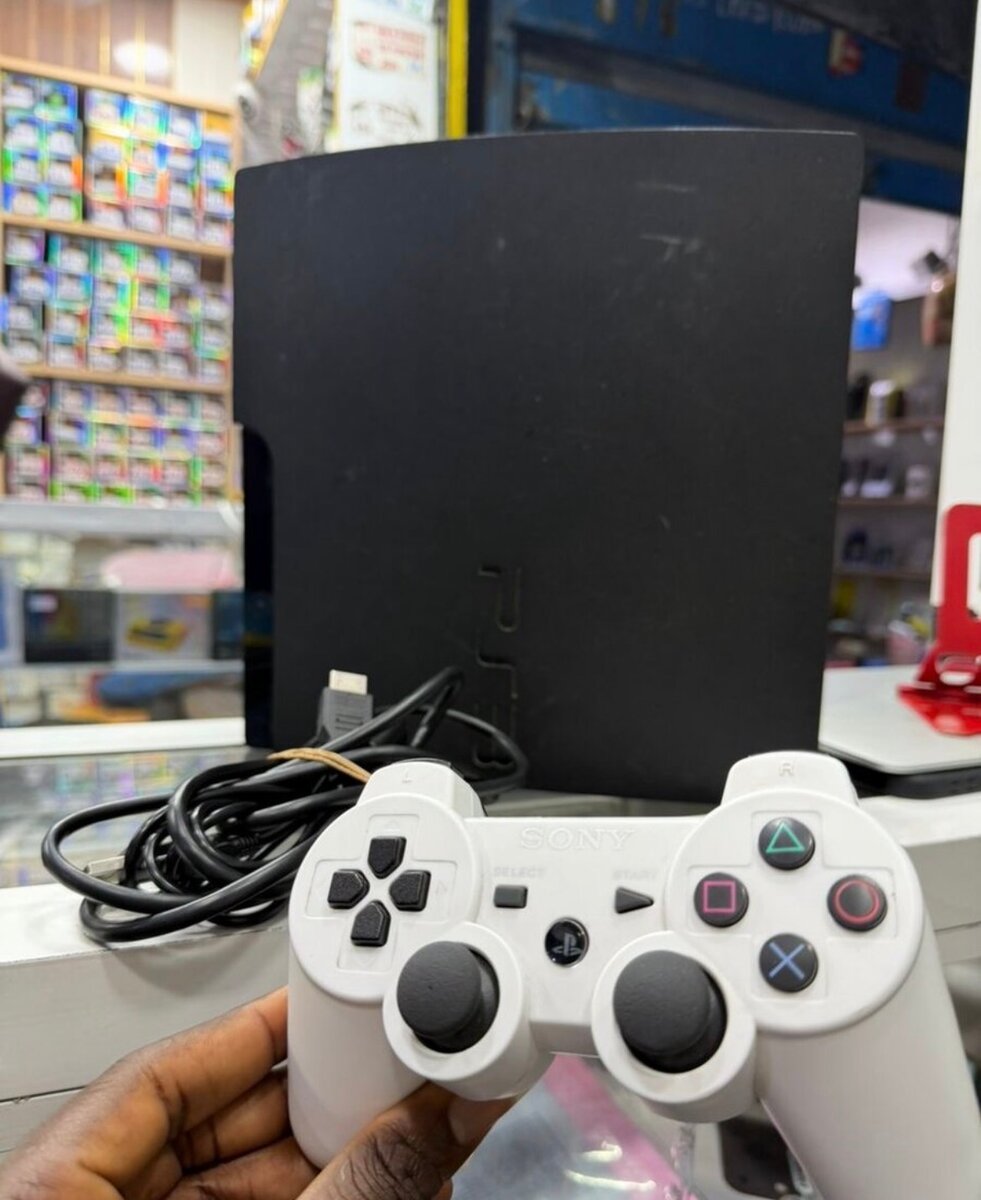 Console Sony PS3 avec Manette