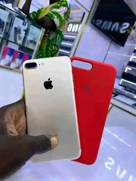 iPhone 8