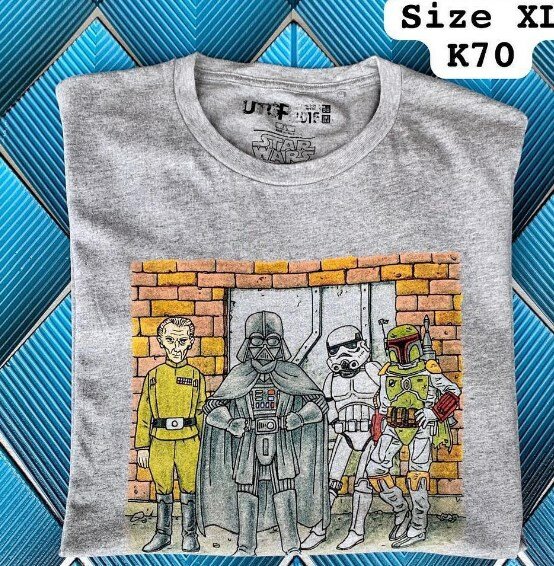 t- shirt  Size XL  gray