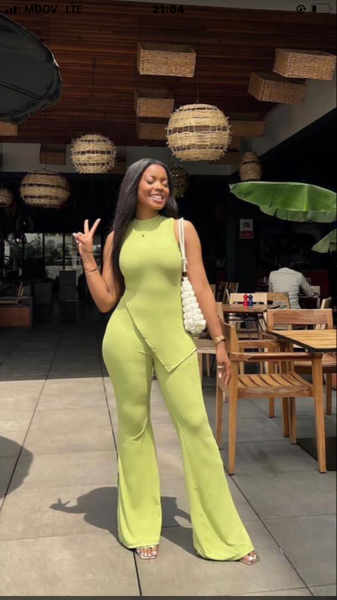 Combinaison élégante pour femmes