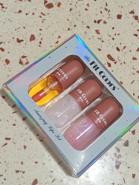 3 in one  extra shine gloss