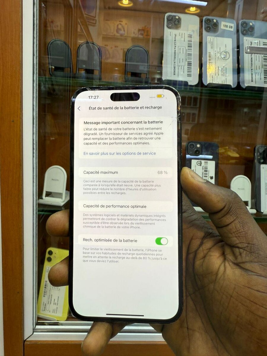 14promax 128g écran fissuré