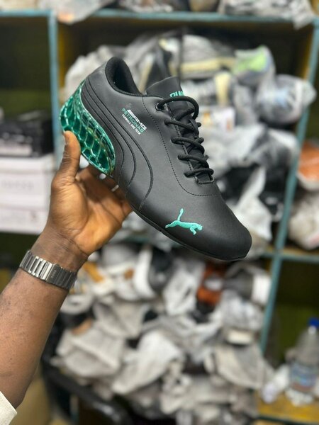 Puma Chaussures Homme Noir et Vert