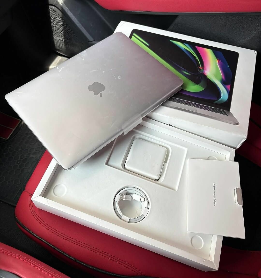 2020 13" MacBook Pro M1