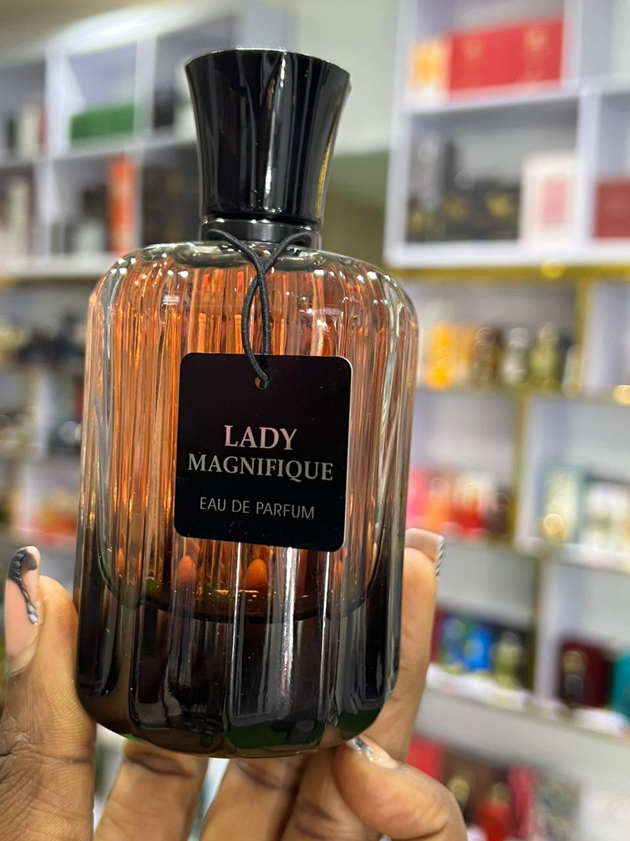 Lady Magnifique