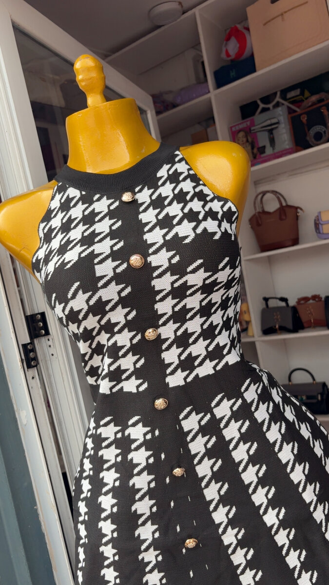 Robe élégante pied-de-poule