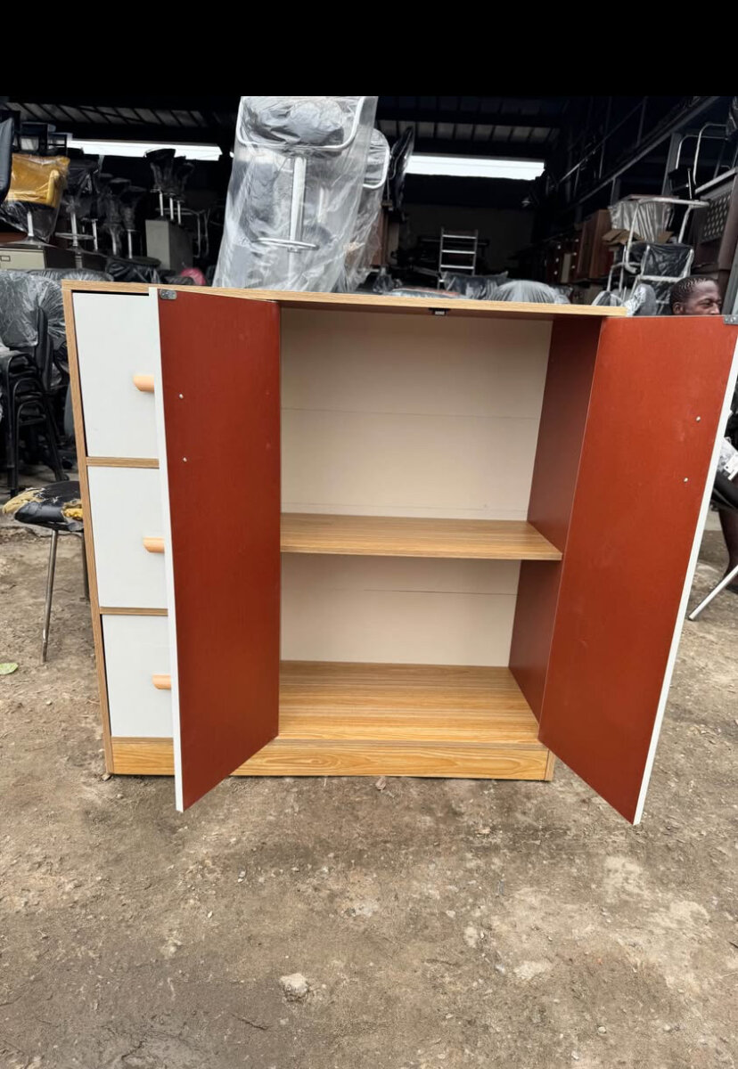 Armoire de rangement moderne