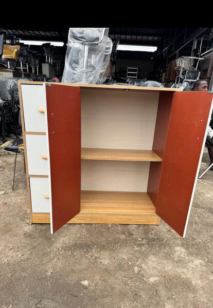 Armoire de rangement moderne