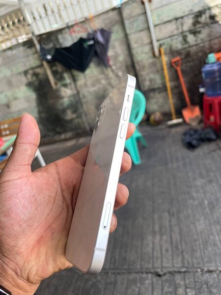 iPhone 12Blanc Moderne 64 Go