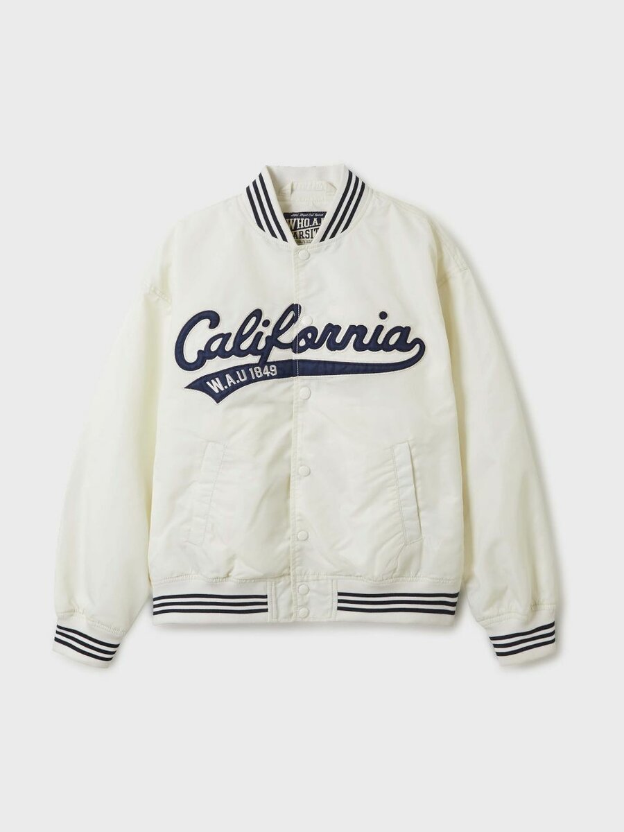 Бомбер на весну.