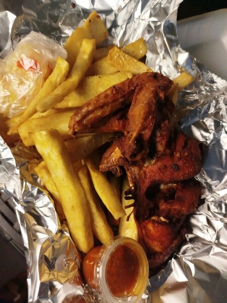 Assiette de Poulet et Frites