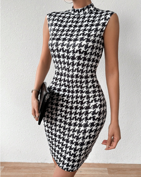 Robe moulante pied-de-poule