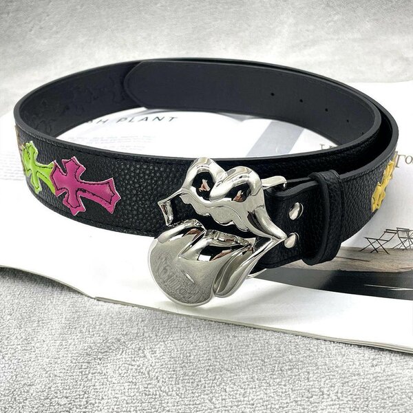 Ceinture en cuir croix stylisée