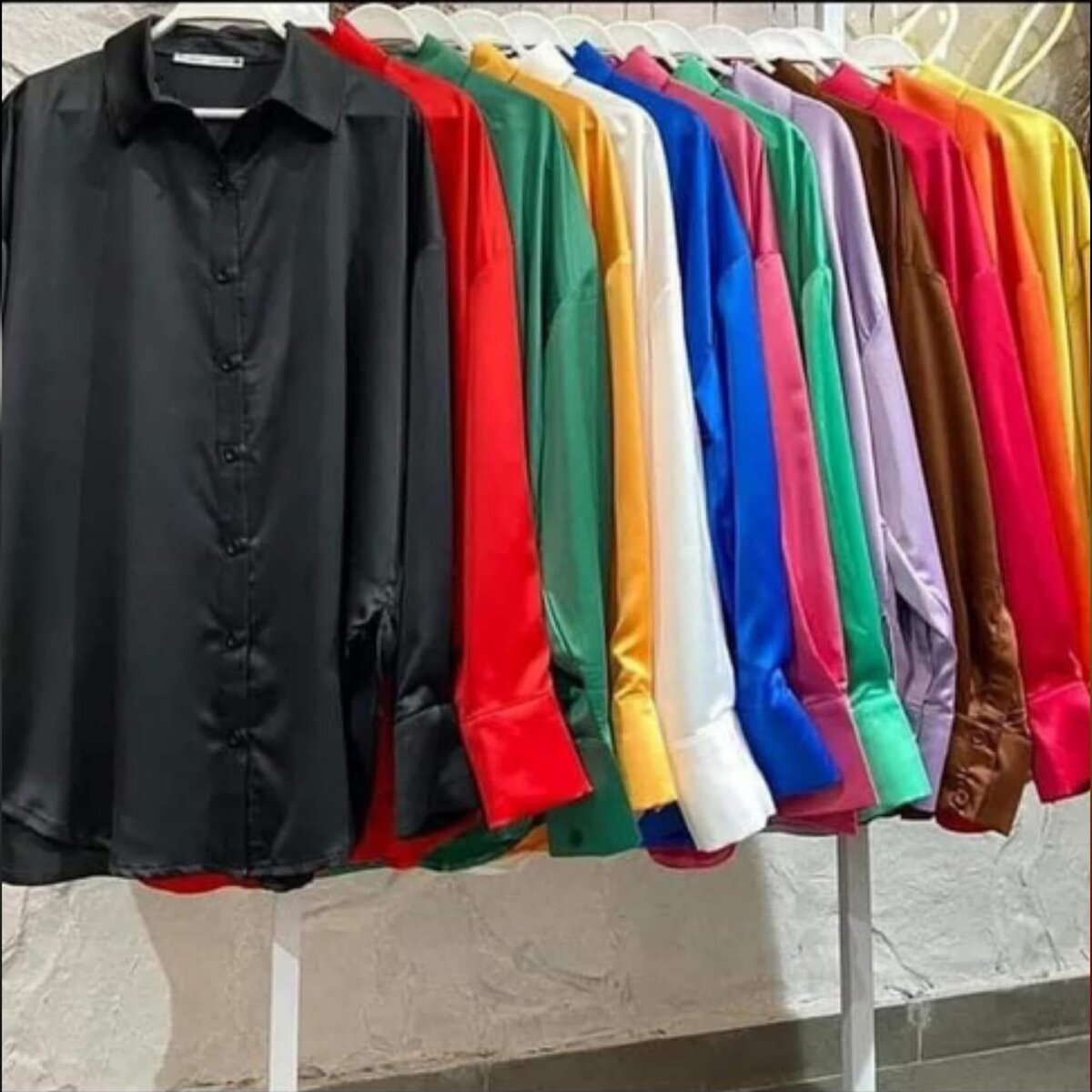 Chemise en satin élégant