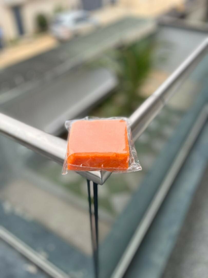 Savon contre boutons