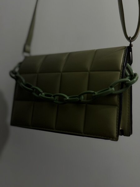 Yves Saint Laurent (YSL)