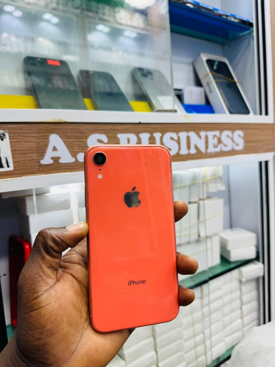 iPhone XR 64GB Rouge