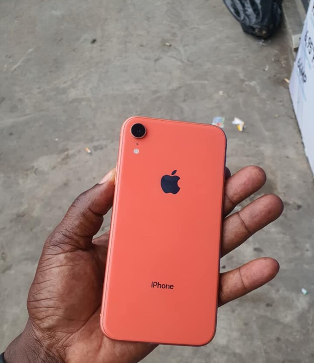 iPhone XR