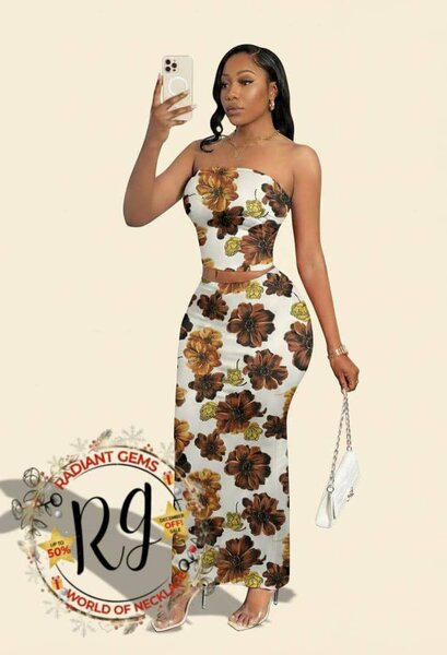 Robe florale élégante d'été