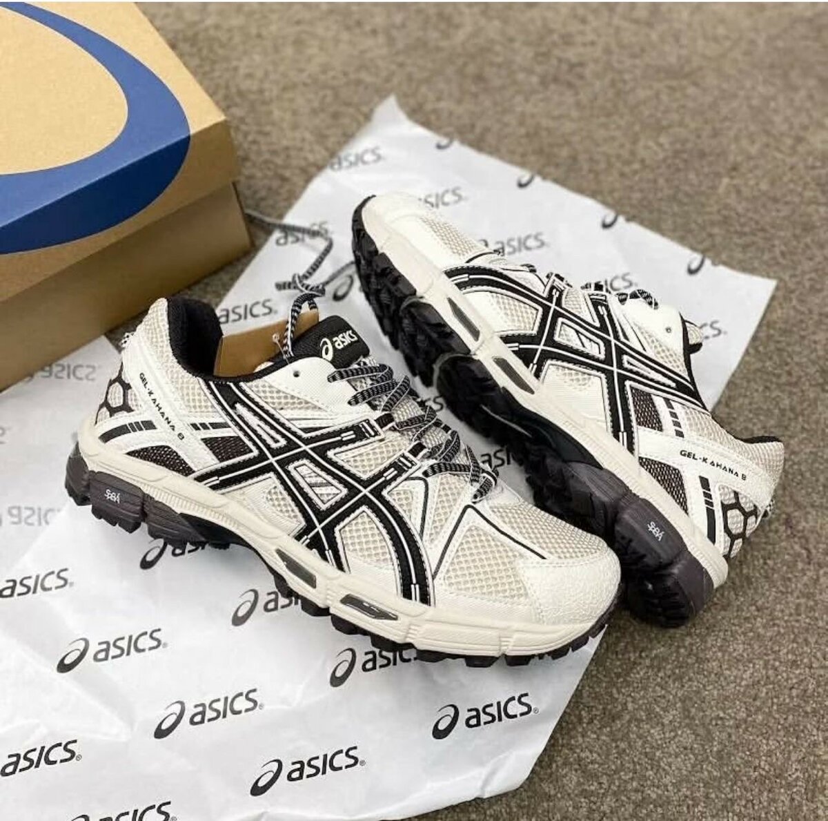 ASICS CLASSIC SNEAKER