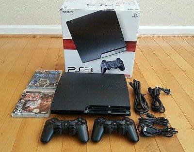 Console PlayStation 3 Sony avec 3 manettes et 3 jeux vidéo